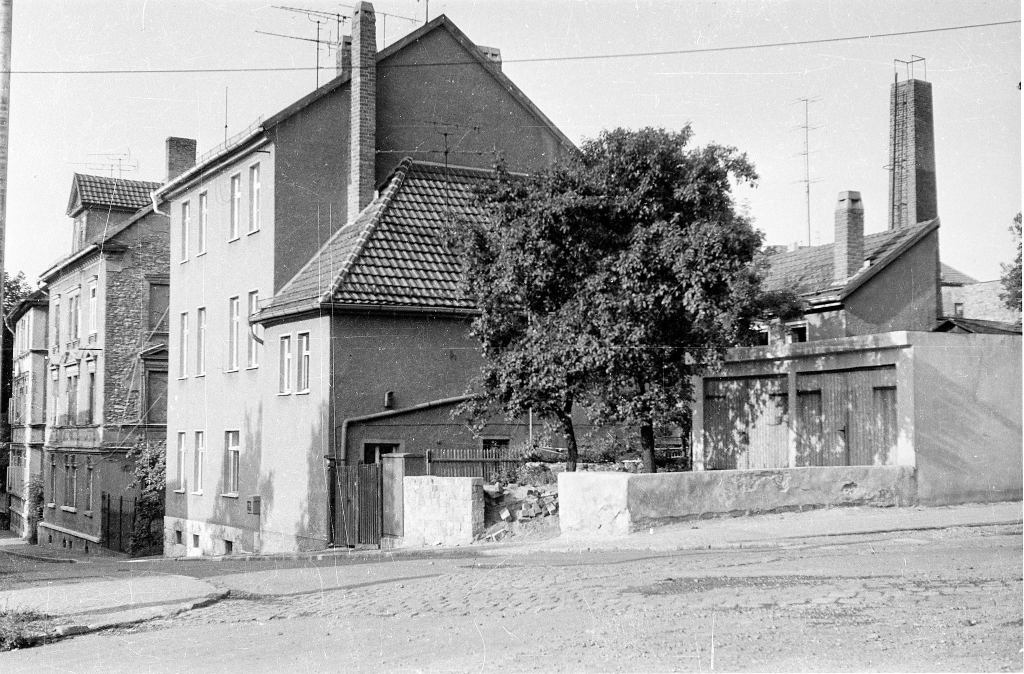 Ansicht der Ecke Musäusstraße/Leibnizallee im Jahr 1979